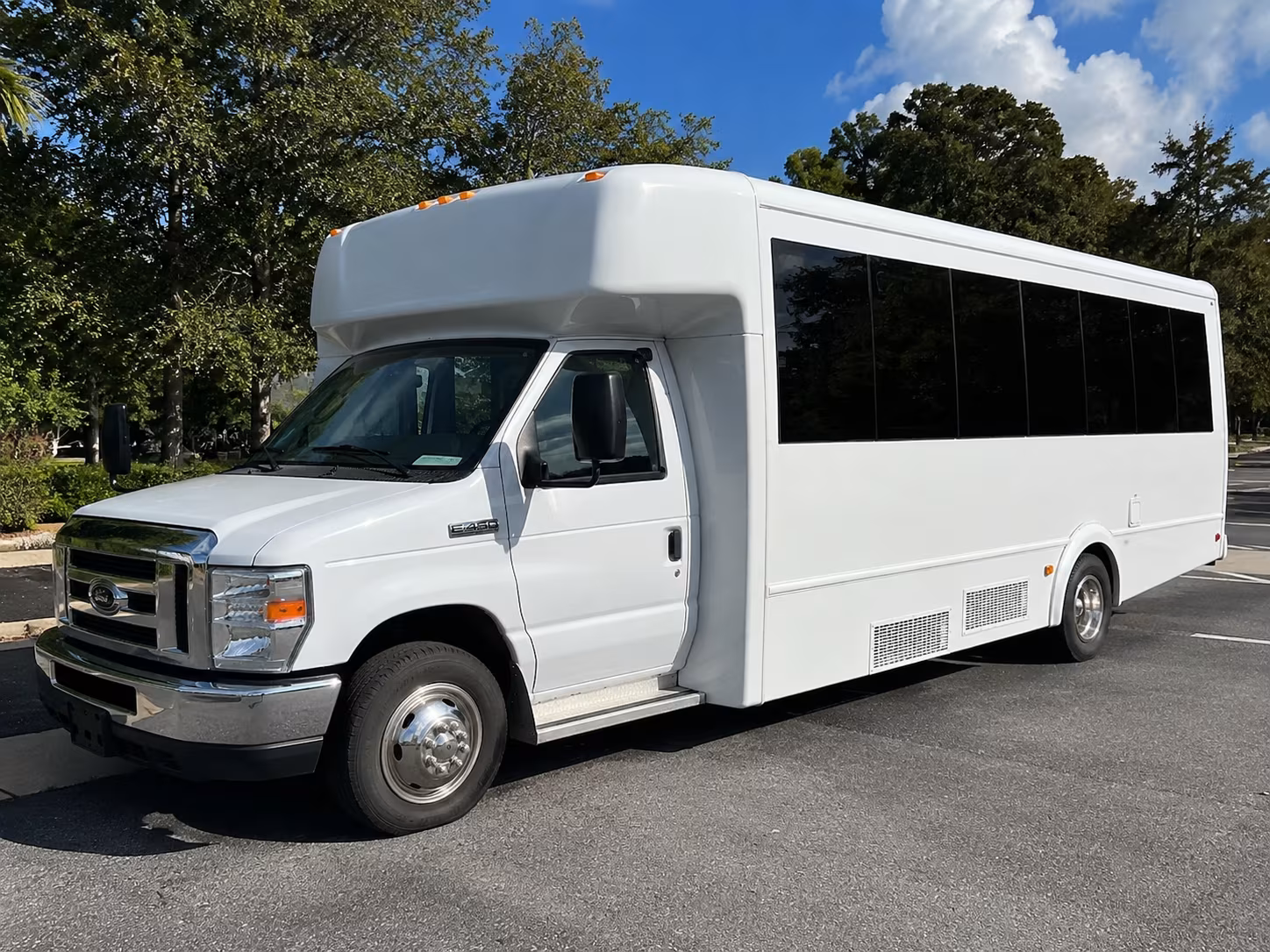 party buses to xfinity center shows in mansfield massachusetts