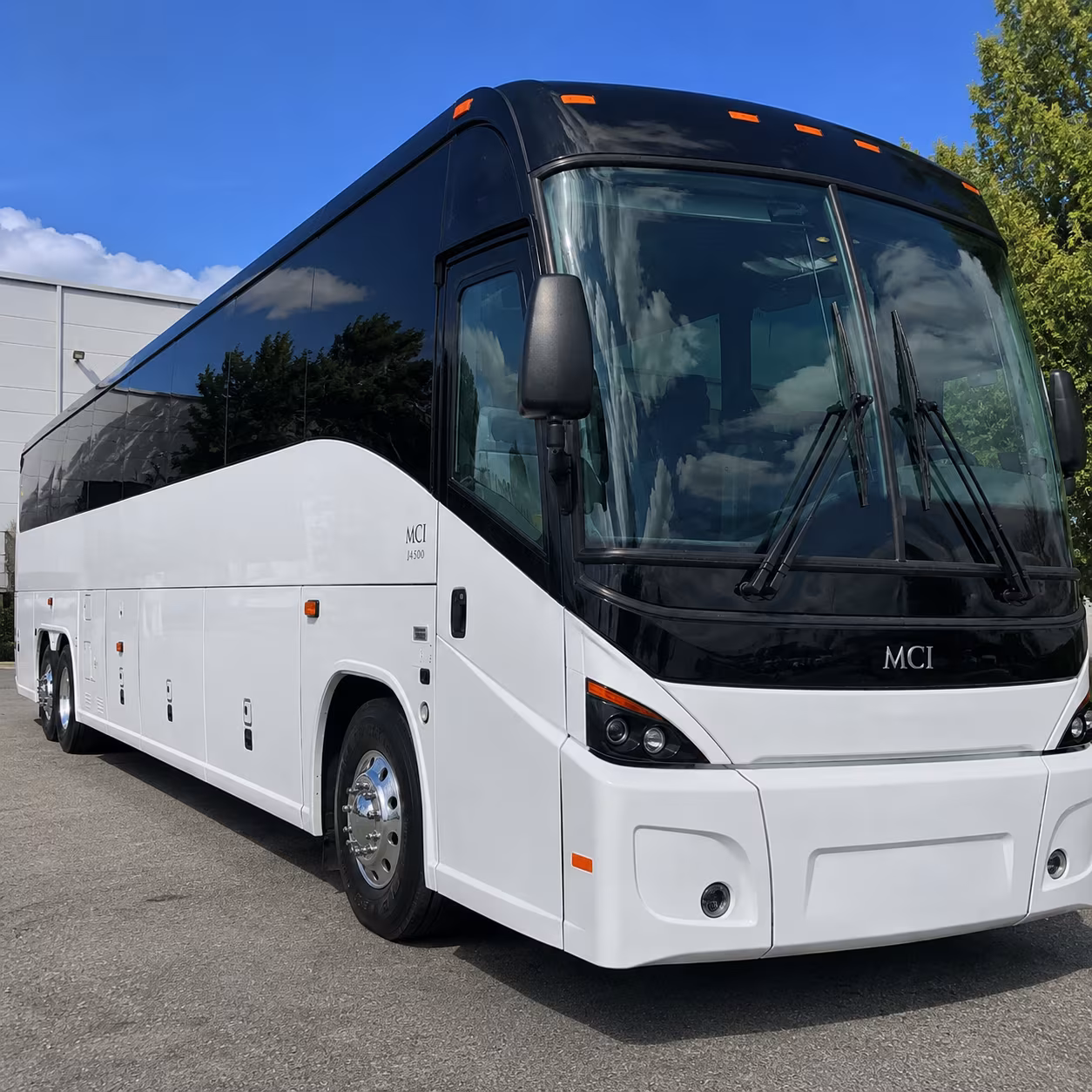 t f green airport shuttle buses from taunton and the surrounding area